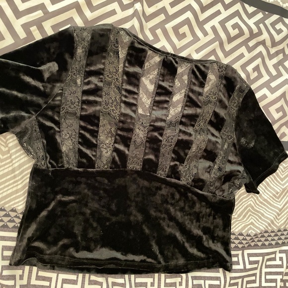 Fashion Nova see through velvet top. US S - Picture 6 of 9